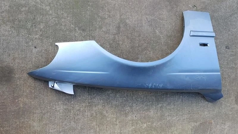 97 98 99 00 01 02 03 BMW 540I E39 GUARDABARROS DERECHO AZUL Foto 1 de 4
