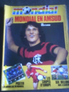 FOOTBALL  REVUE MONDIAL N 26 AVEC   POSTER   COUPES D EUROPE FILLOL - Picture 1 of 3