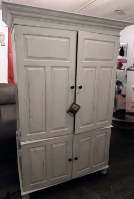 Armario/centro de entretenimiento Keller roble macizo.  Foto 1 de 4