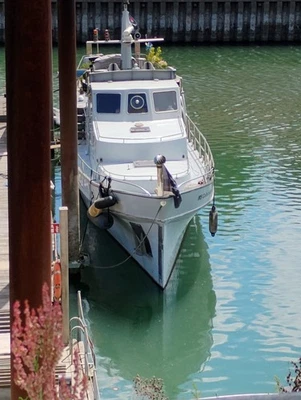 Wohnschiff /Motoryacht  - Bild 1 von 4