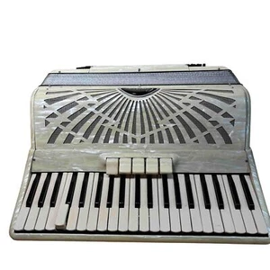 Camerano Vintage Ivory & Black Pearl Finish Piano Accordion - Picture 1 of 17