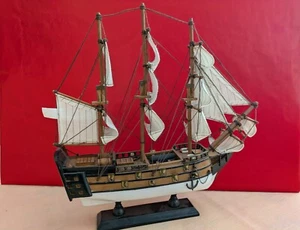 Wooden HMS VICTORY Model English Ship 12" Display Model LN - Picture 1 of 4