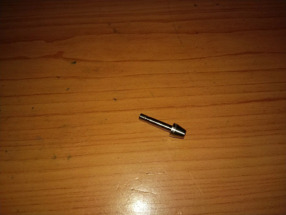 Swagelok SS-201-PC , 1/8" port connector  ,several availiable - Image 1 of 1