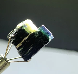 13 Karat Atemberaubender Dreifarbiger Turmalin Kristall @AFG - Bild 1 von 4