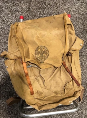 Mochila de lona Boyscout 1307 vintage con correas de cuero incluye crucero grande Foto 1 de 2