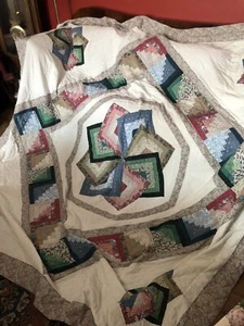 VINTAGE floral handmade patchwork quilt 102in X 100in Large Cotton Country Home - Picture 1 of 13