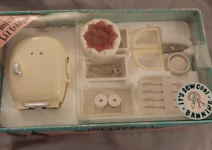 Mini Lil Fridge, sewing kit missing labelon fridge - Picture 1 of 4