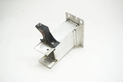 Soporte de soporte de impacto para parachoques delantero izquierdo AUDI SQ5 2014 2015 2016 2017 8R0807133A Foto 1 de 3