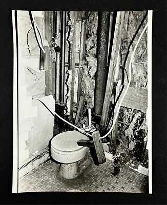 1980s Boston MA Low Income Housing Mattapan Abandoned Apartment VTG Press Photo - Image 1 of 2