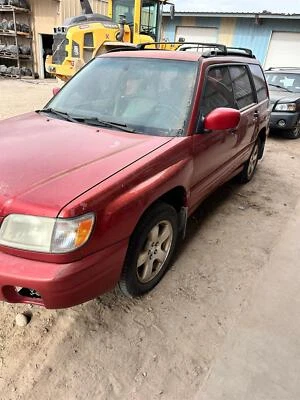 Used Rack and Pinion Assembly fits: 2002 Subaru Forester Power Rack and Pinion G - Image 1 of 4