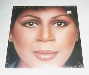 "SEALED" VINYL LP by MINNIE RIPPERTON "LOVE LIVES FOREVER" (1980) FUNK-SOUL - Imagen 1 de 2