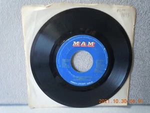 O'SULLIVAN,GILBERT 7" vinyl...OUT OF THE QUESTION/EVERYBODY...MAM...VG...'73 - Imagen 1 de 2