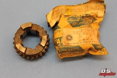 NOS YAMAHA 1972-74 DT2 RT2 MX 250 360 TRANSMISSION GEAR 5TH PART# 322-17251-10 - Image 1 of 4