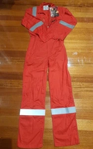 Dickies Protective Clothing FR Coverall Red Brand New W Tags Size UK 36 - Picture 1 of 10