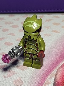 LEGO Space Galaxy Squad Alien Buggoid Green Minifigure 70700 70704 70706