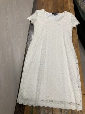 Ronni Nicole Size 8 Short Sleeved Beautifully Detailed White “Lace” Dress  Lined - Image 1 of 4