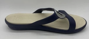 Crocs Sanrah Damen-Sandalen Größe 9 gehämmert silberfarben Kreise Pantoletten marineblau - Bild 1 von 8