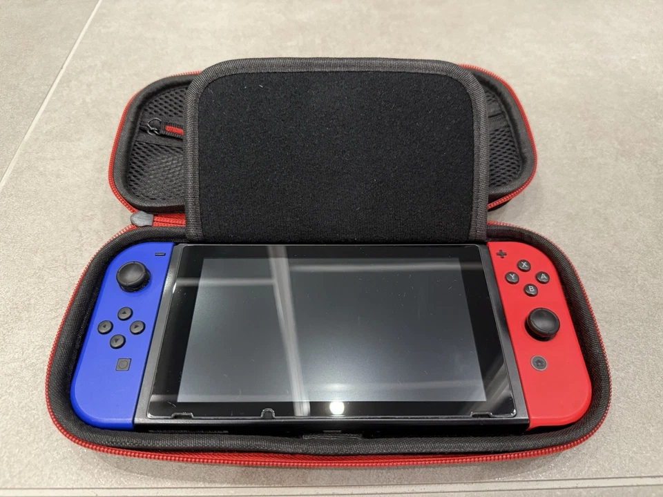 Nintendo Switch - Immagine 1 di 4