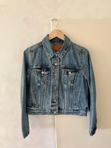 Levi's Women's Classic Blue Denim Trucker Jacket Size M - Picture 1 of 14