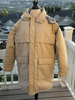 FIELD & STREAM MENS DOWN SUPER HEAVY WARM MID LENGTH, SZ XL, PROFESSIONAL CLEAN+ - Image 1 of 4