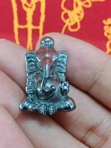 LEKLAI BLACK HINDU ELEPHANT GOD LORD GANESHA WEALTH BUSINESS SUCCESS THAI AMULET - Picture 1 of 12