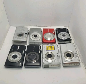 Lot of 8 Cameras Point & Shoot Sony, Canon,Nikon (Parts/Repair) Not Working - Foto 1 di 7