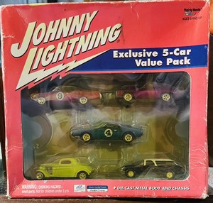 Johnny Lightning Exclusive 5-Car Value Pack Year 2000 NIB 