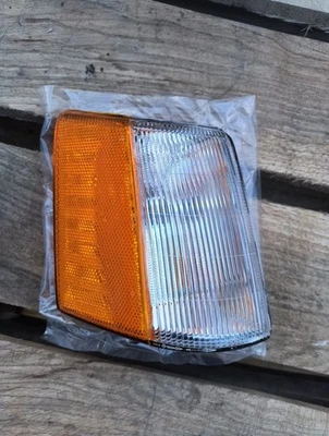 Luz lateral derecha Jeep Grand Cherokee 93-98 Foto 1 de 2