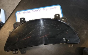 2009 Toyota Camry 4cyl Speedometer Cluster Odometer Instrument OEM KMS - Picture 1 of 8