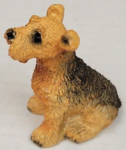 Estatuillas de colección de Young's, mini, TERRIOR DOG, nuevas - Imagen 1 de 3