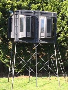 NEW Hughes HP-67010 Hunting 4 x 8 Lodge Blind & HP-67058 5'-8' Adjustable Tower - Picture 1 of 5