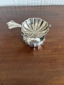 Insolito colino da tè Art Deco continentale placcato argento con cerniera - Foto 1 di 11