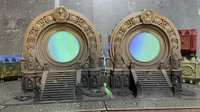 Terreno de mesa -Puerta antigua/ruinas compatible con Warhammer 40K/AOS - Pintado 2 piezas Foto 1 de 4