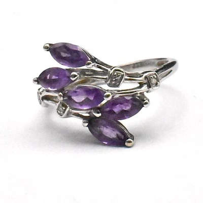 Oro blanco de 9 quilates QVC, amatistas talla marquesa y detalles de diamantes tamaño: L 1/2 Foto 1 de 4