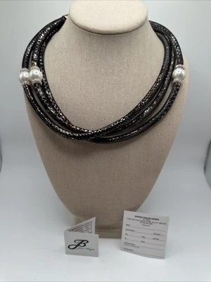 Collar Joan Boyce Estampado Serpiente Imitación Perla Estrás Multi Hilo Foto 1 de 4