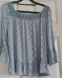 M&Co. Pretty Pale Blue Floral Smock Style Top Size 8 - Picture 1 of 8