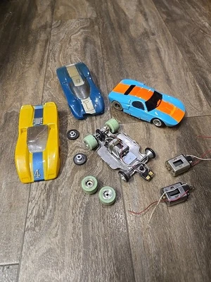 Coches Ranura 1/32 Riggens Womp 2 Chasis 3 Cuerpos Motores 2xtr Foto 1 de 4
