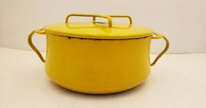 VTG DANSK FRANCE KOBENSTYLE YELLOW ENAMEL DUTCH OVEN POT W/TIRVET LID, 2 QUART - Picture 1 of 8