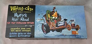 Weird Ohs HUEY'S HUT ROD The Way Outhouse Bomb Model Co. #16007, 2006 NUEVO EN CAJA - Imagen 1 de 4