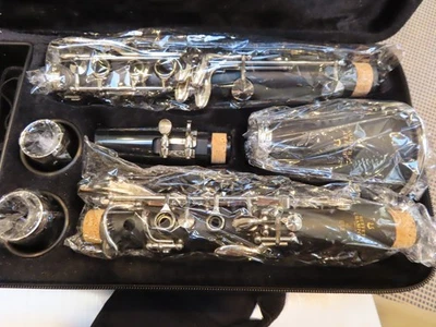 NUEVA RÉPLICA DE CLARINETE COMPUESTO BUFFET - TOTALMENTE AJUSTADO - LISTO PARA TOCAR Foto 1 de 4