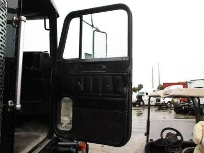 FREIGHTLINER FLD120 1988-2009 DOOR ASSEMBLY FRONT 3793411 Foto 1 de 4