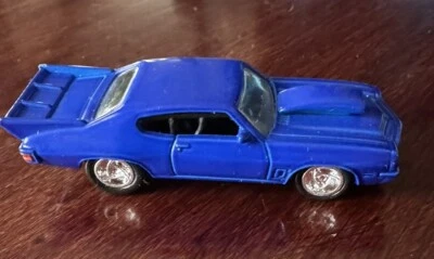 Pontiac GTO 1970 Johnny Lightning escala 1:64 azul Foto 1 de 4