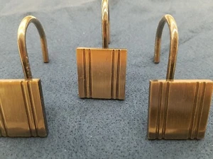 Ganchos de cortina de ducha duraderos de metal antiguo de bronce antiguo Austin de colección RAROS - Imagen 1 de 5