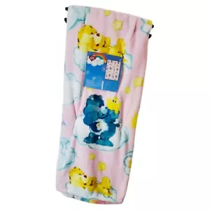 NEU MIT ETIKETT CARE BEARS AUTHENTISCH ROSA PLÜSCH ÜBERWURF DECKE 60" x 70" - Bild 1 von 2
