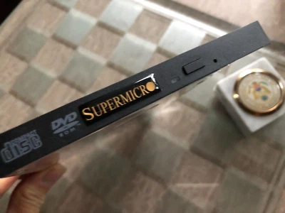 SuperMicro TEAC DV-28E CD/DVD Drive 1977067C-93  Sun 370-5128 - Image 1 of 4