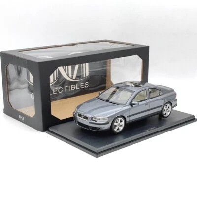 DNA Collectibles 1/18 Volvo S60 R 2003 DNA000107 Resin Model Car Grey Metallic - Image 1 of 4