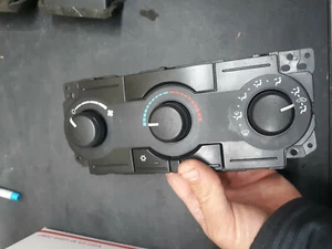 2006-2010 DODGE/CHRYSLER A/C TEMP CLIMATE CONTROL PANEL SWITCH P/N P55111870 - Bild 1 von 3