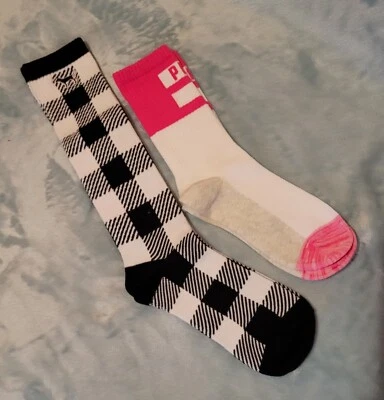 Calcetines Victoria' Secret ROSA debajo de la rodilla negros/blancos y calcetines rosas  Foto 1 de 3