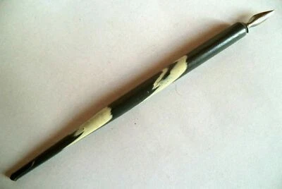 Pluma estilográfica de madera y plumín de la época comunista en Albania. Vintage. Elige UNO Foto 1 de 3