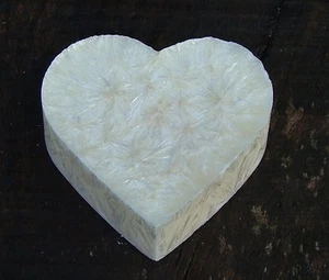 100 horas LECHE DE VAINILLA, CARAMELO Y ALMENDRAS Enorme Corazón VELA DERRETIDA para Quemador de Aceite - Imagen 1 de 1